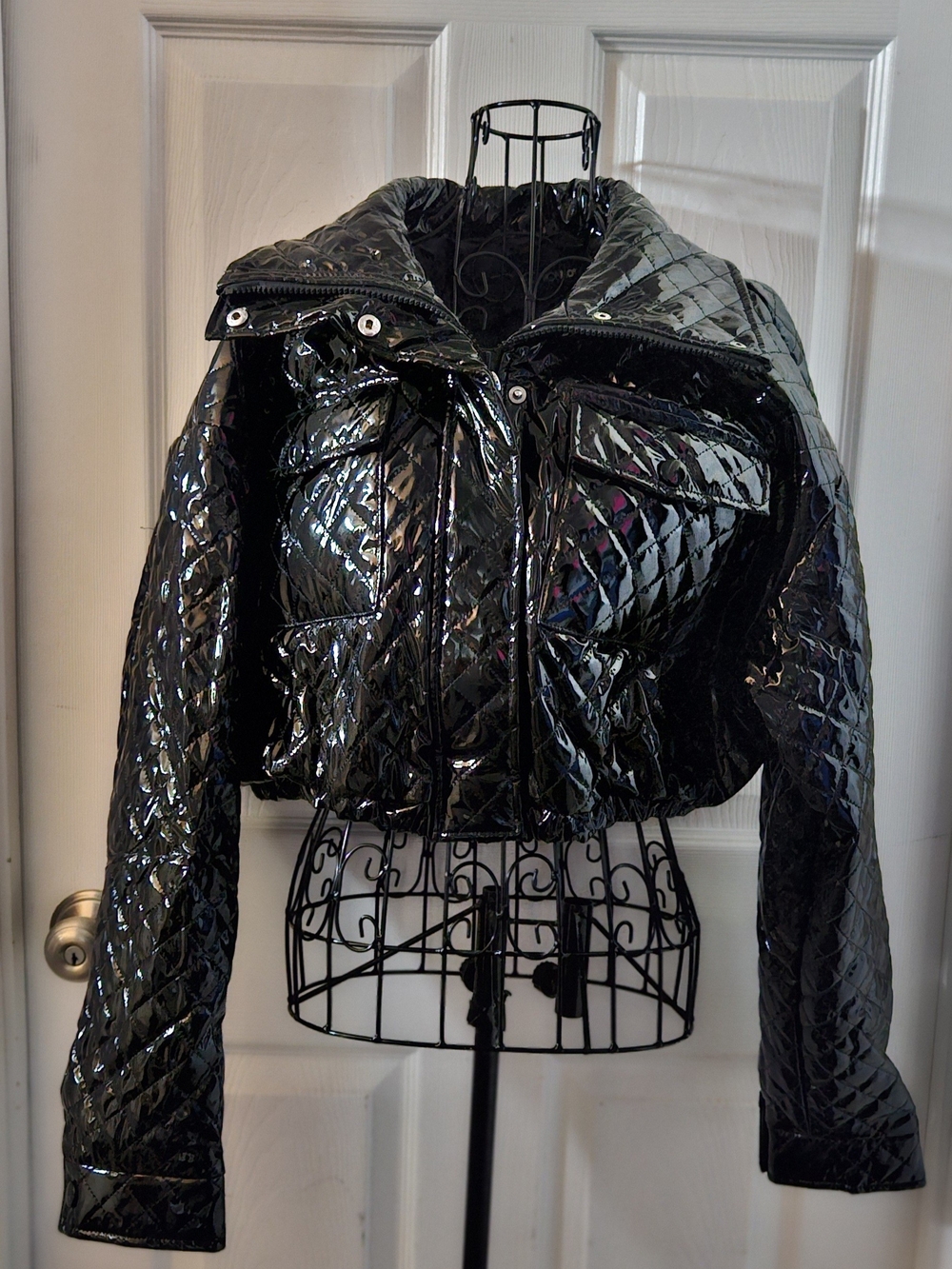 Fashion Nova Cropped Puffer Jacket